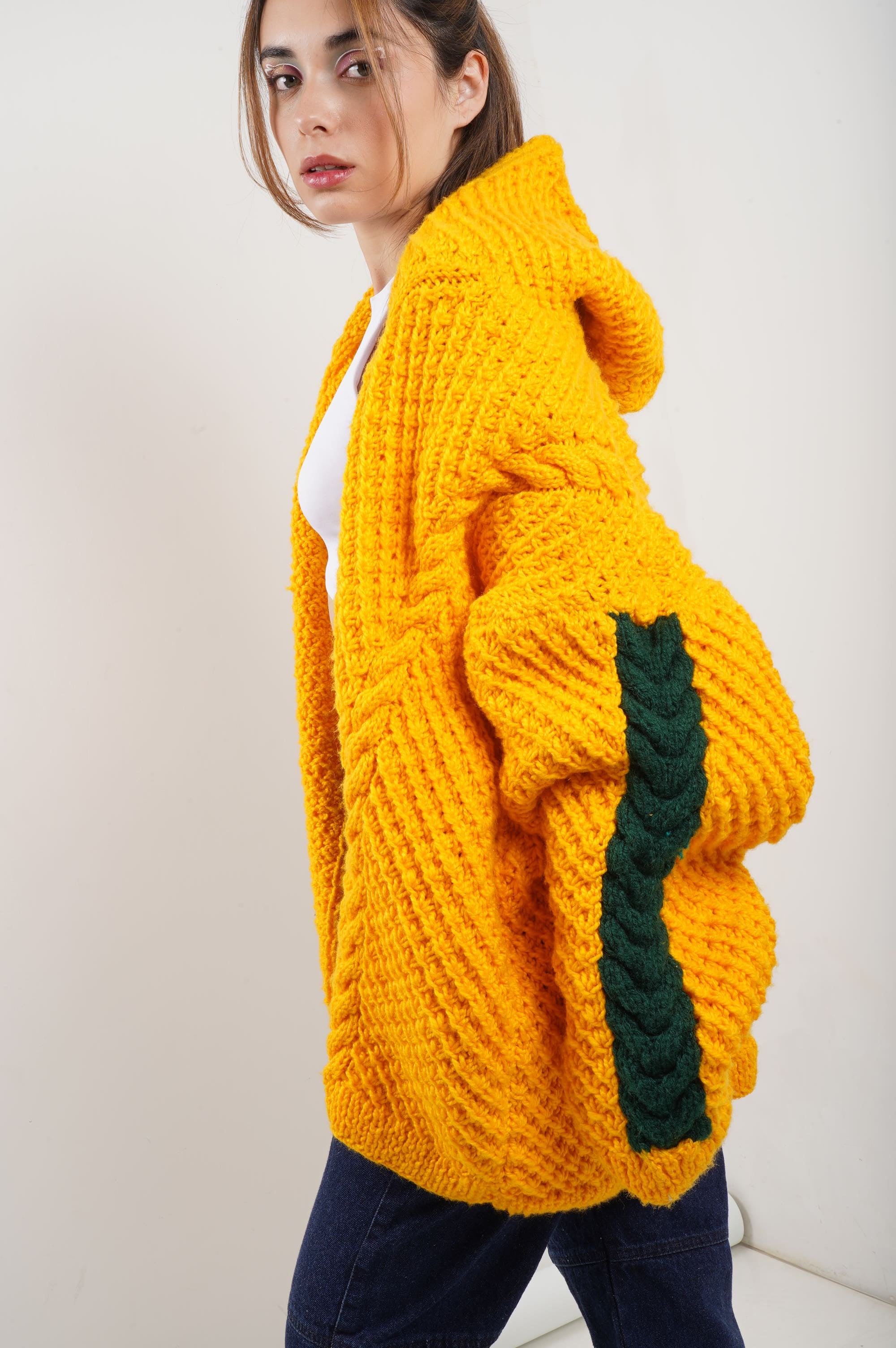 Cardigan Aura